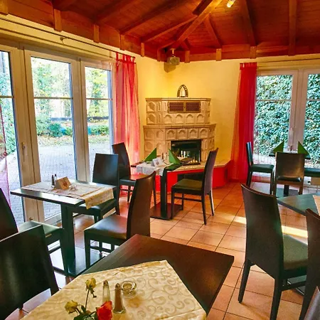 Rosengarten Leipzig-naunhof 3* Naunhof