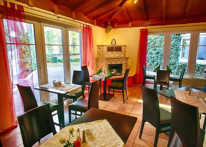 酒店 Rosengarten Leipzig-naunhof 3*